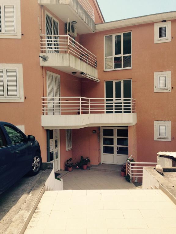 Home Apartment Petrovac Exteriör bild